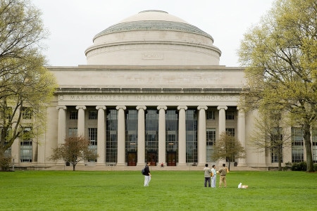 Instituto Tecnológico de Massachusetts (MIT) - MEJOR universidad del mundo