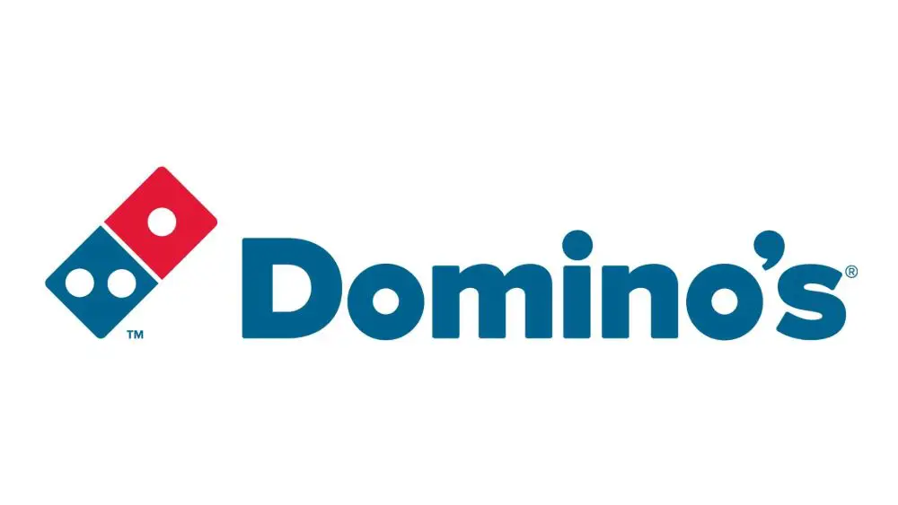 El logotipo de Domino's presenta 3 puntos que representan las 3 primeras tiendas de la cadena