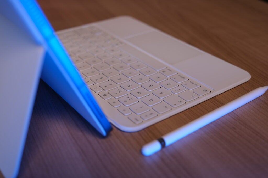 teclado y lápiz apple ipad 10th gen