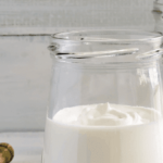 ¿Se puede mezclar yogur griego con proteína en polvo?