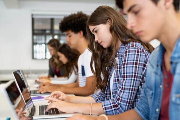 mejor academia de oposiciones de madrid