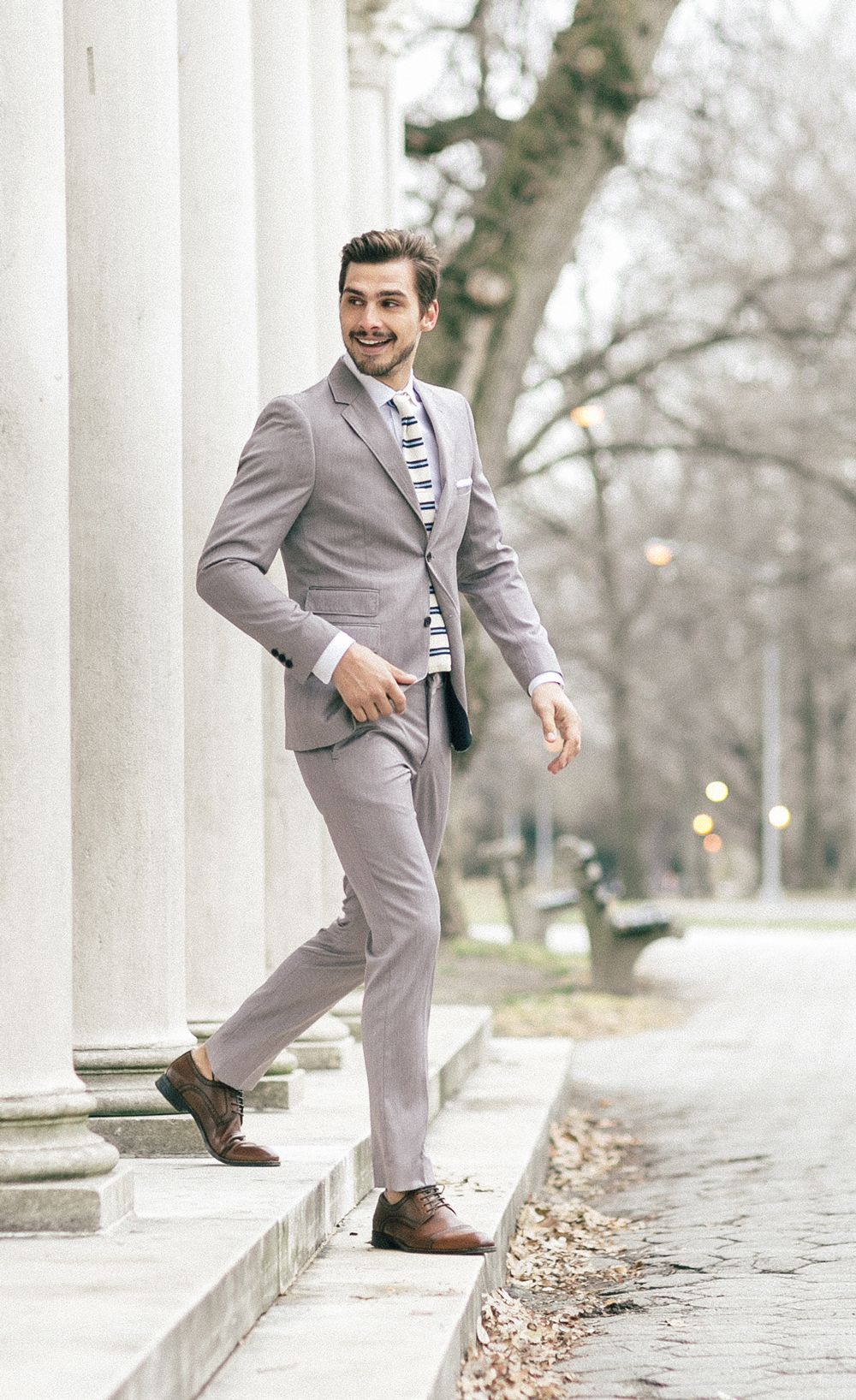 Mejores poses de fotografías para mujeres, hombres, parejas y niños 214 fotografía de retrato poses masculinas