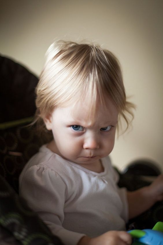 Mejores poses de fotografías para mujeres, hombres, parejas y niños 231 poses de fotografía de retrato para niños