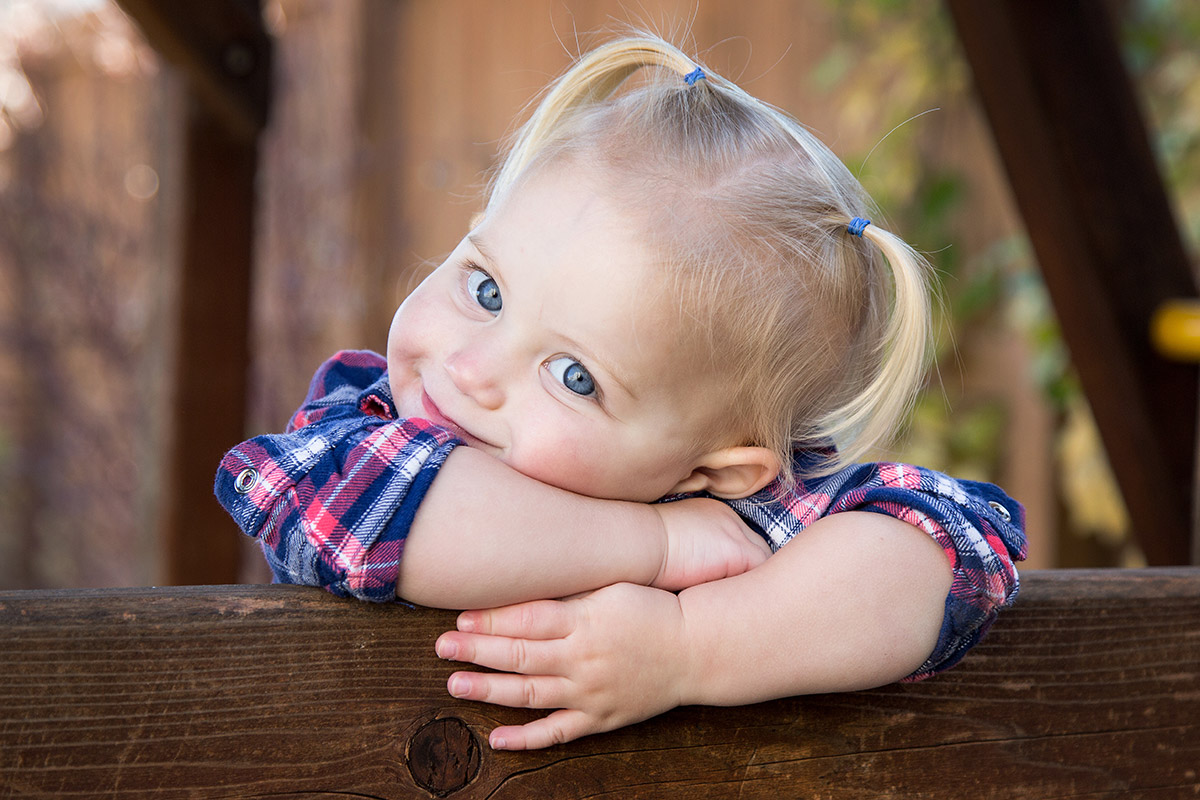 Mejores poses de fotografías para mujeres, hombres, parejas y niños 242 poses de fotografía de retrato para niños