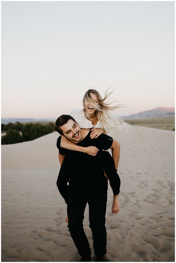 Mejores poses de fotografías para mujeres, hombres, parejas y niños 253 poses de fotografía de retrato para parejas
