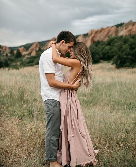 Mejores poses de fotografías para mujeres, hombres, parejas y niños 267 poses de fotografía de retrato para parejas