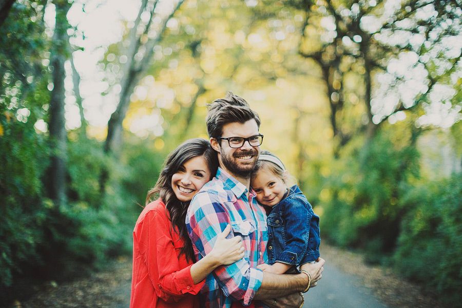 Mejores poses de fotografías para mujeres, hombres, parejas y niños 281 poses fotográficas para retratos de familia