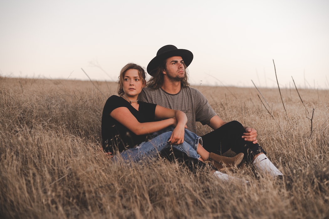 Mejores poses de fotografías para mujeres, hombres, parejas y niños 275 poses fotográficas para parejas