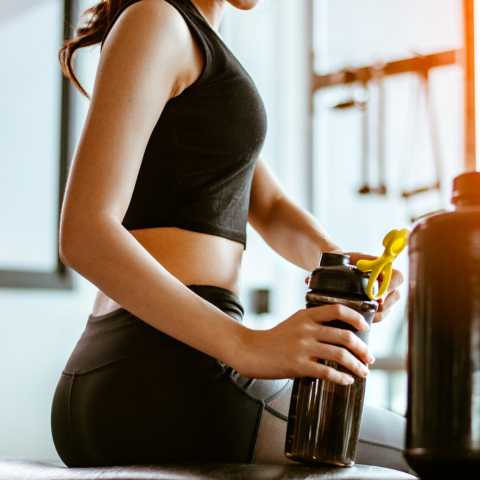 ¿puedes tomar creatina antes de acostarte?