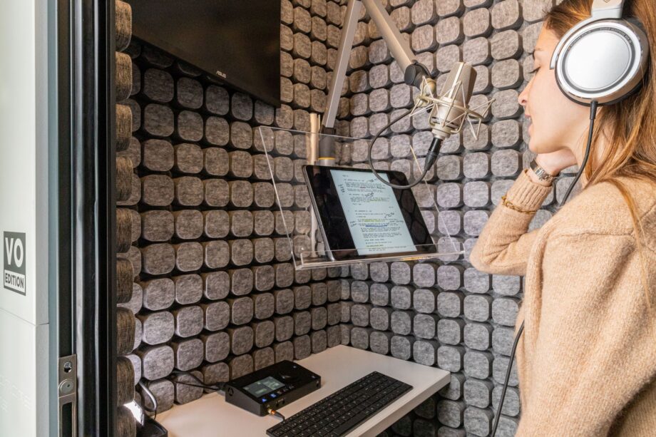 studio bricks ONE VO Edition 4