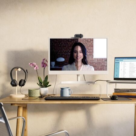 6 mejores webcams 21 Logitech Brio 100, cámara web Full HD