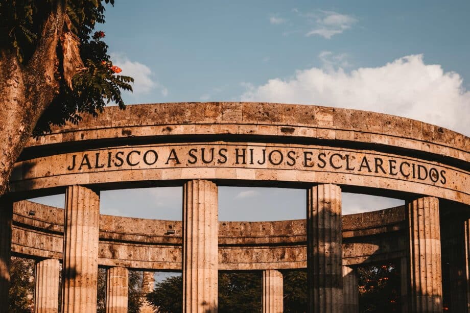 Arquitectura en Guadalajara: 5 tesoros para visitar 2 Rotonda de los Jaliscienses Ilustres
