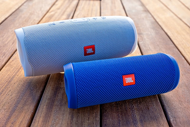 Cómo conectar dos altavoces Bluetooth simultáneamente 3 Conecta dos altavoces Bluetooth