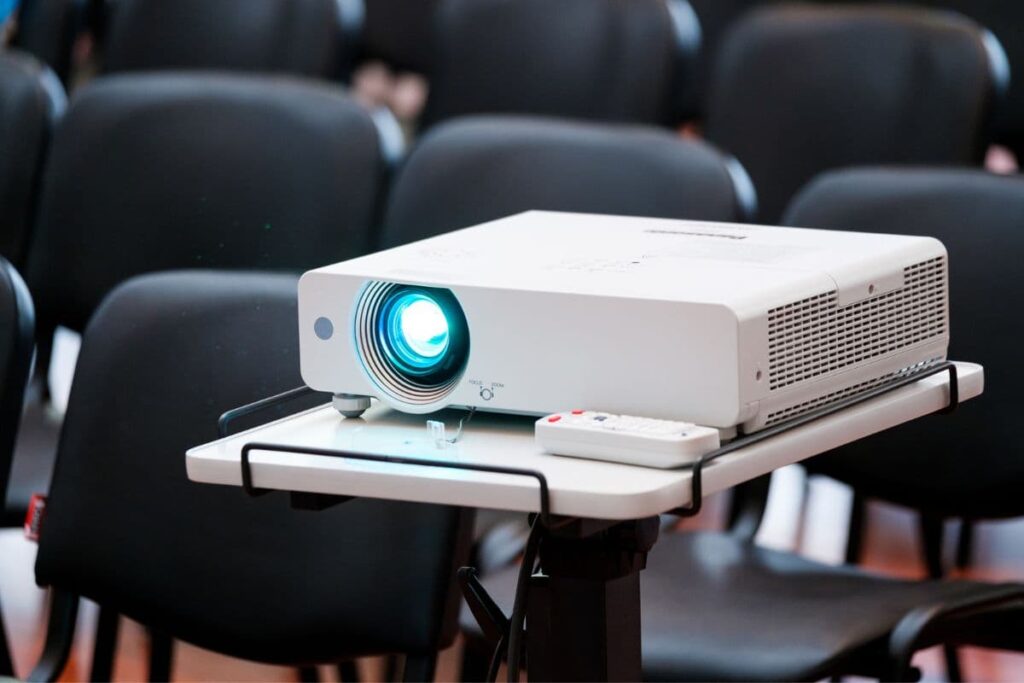 ¿merece la pena un proyector de corto alcance?