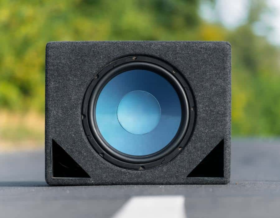 ¿Se pueden conectar altavoces inalámbricos a una barra de sonido? 6 Subwoofer