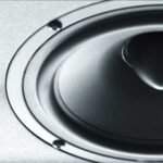 Cómo instalar un subwoofer en el techo