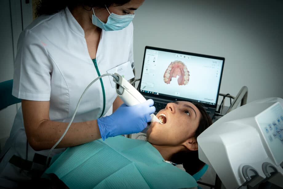 Clínica Dental Integral - la mejor clinica dental de almeria