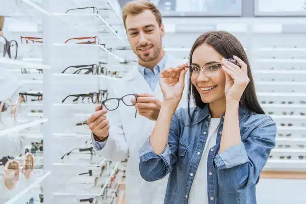 Ópticas low cost: ¿Son una buena opción? 6 Ópticas low cost analizadas por la OCU Son una buena opción