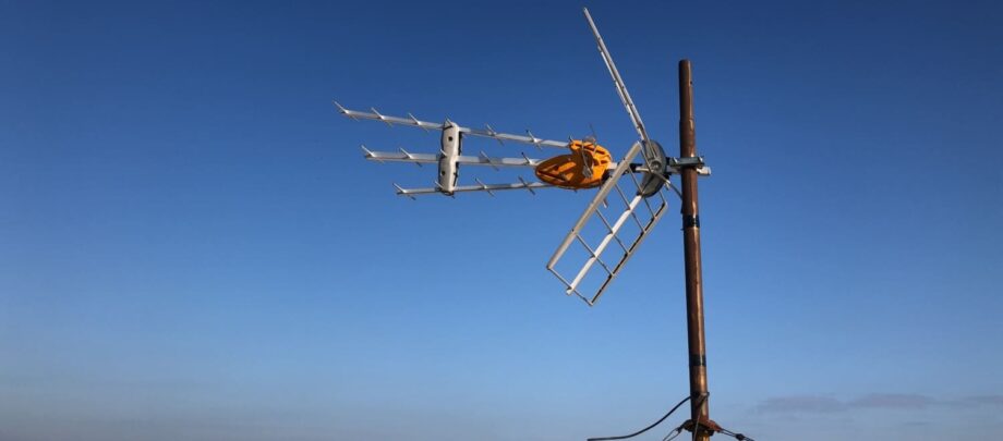 instalacion y mantenimiento antena tv Montajes Eléctricos Óscar Sánchez