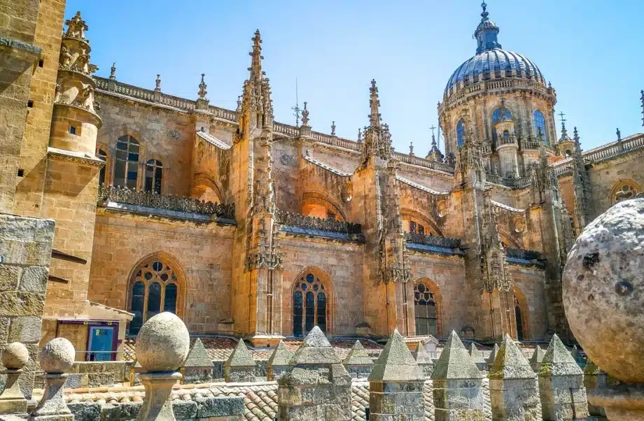 Visita guiada Salamanca catedrales y monumentos - guia oficial salamanca