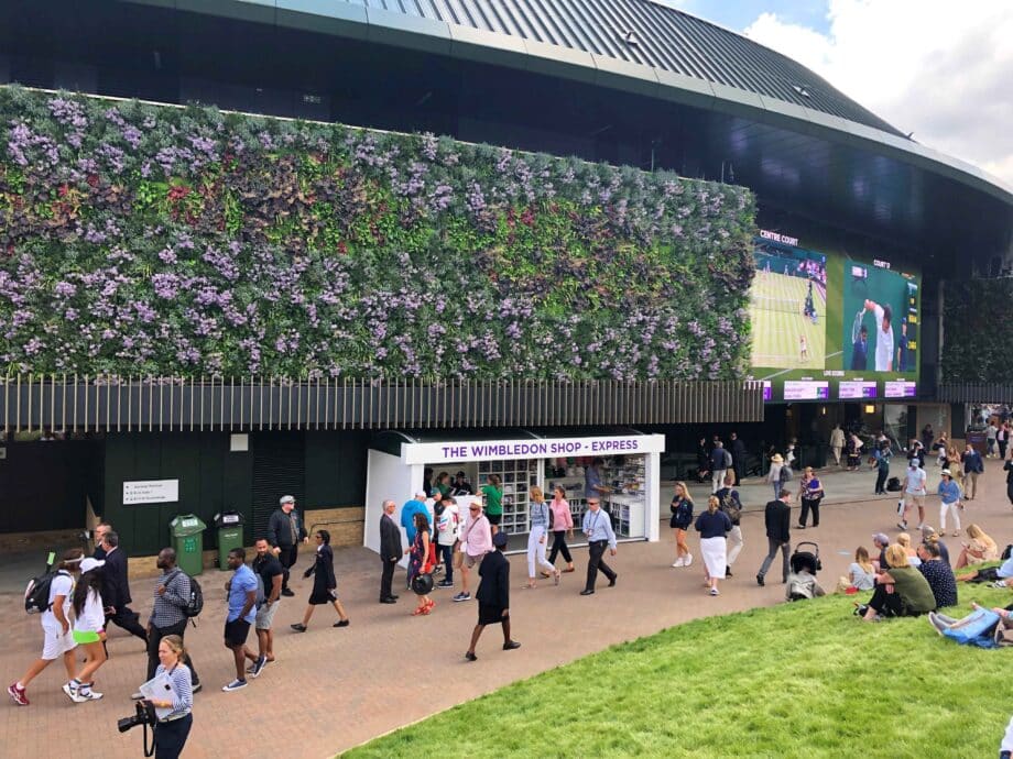 6 mejores jardineres verticales del mundo. 21 Court No. 1 Wimbledon