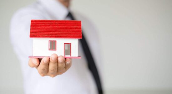 Los barrios más baratos de Barcelona para alquilar piso según la OCU