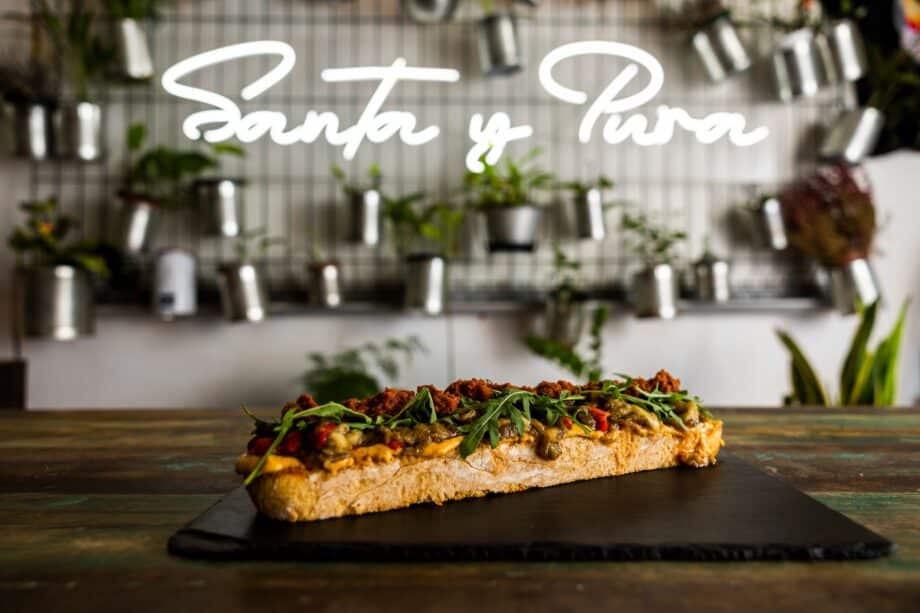 santa y pura restaurante vegano madrid